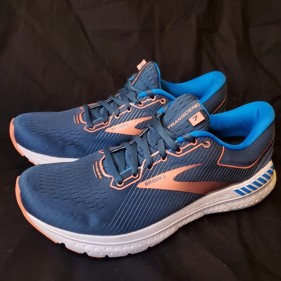 brooks transcend women's size 9